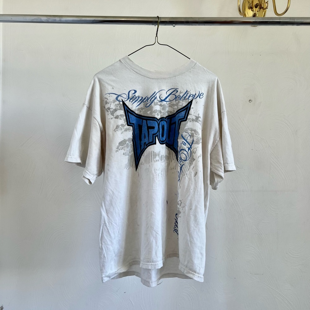 XL White and Blue Tapout T-Shirt